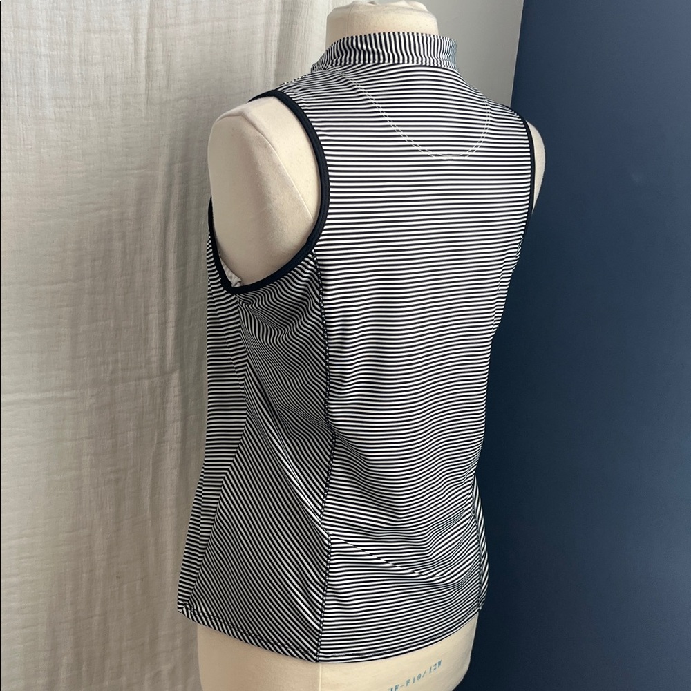 Lucky in Love Golf Top - NEW - Picture 3 of 6